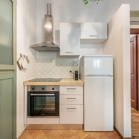 Charm In Villanova 卡利亚里