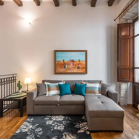 Charm In Villanova Apartment *
